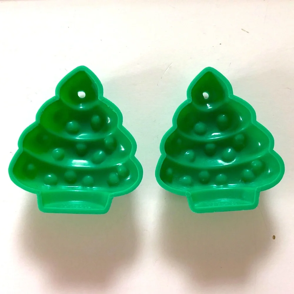 Vintage Kellogg's Rice Krispie 3D Treat Mold - Christmas Tree Green set of 2